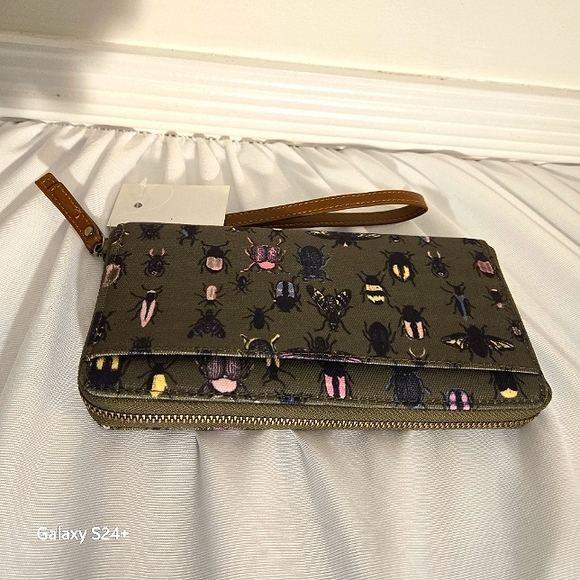 Modcloth Camp Director Zip Wallet in Army Green - Picture 2 of 7